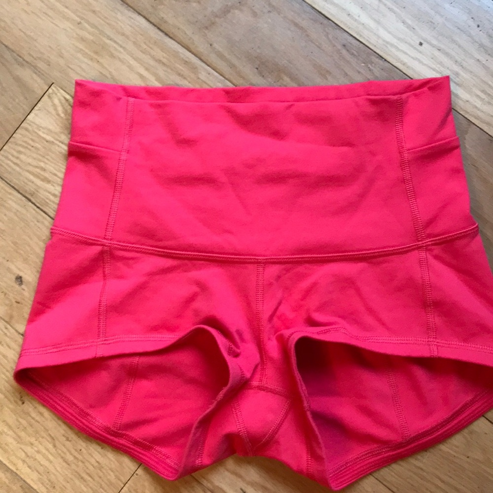 Lululemon high rise booty short